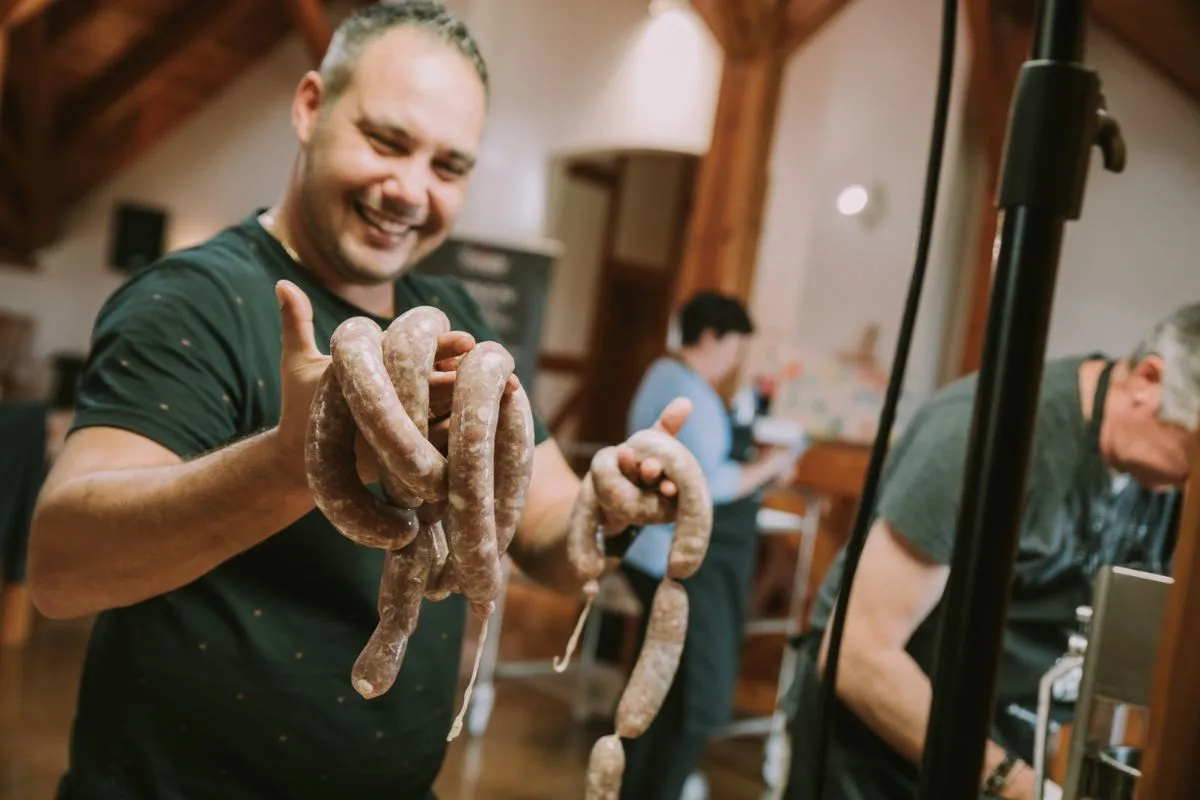 Kiełbasa wykonana przez uczestnika warsztatów wędliniarskich - Fimple